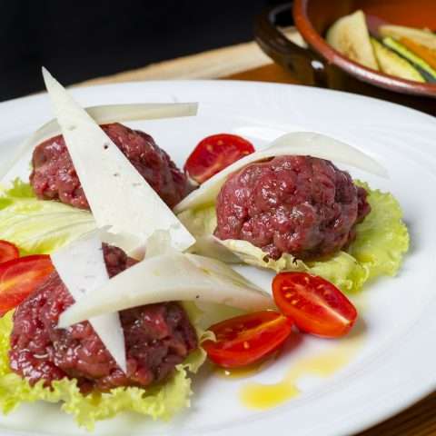 Black Angus beef tartare