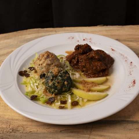 Bis of dumplings with goulash